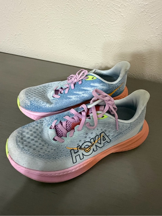 Hoka Shoes - Hoka Mach 6 Running Shoes — Light Blue with Pink & Peach Accents